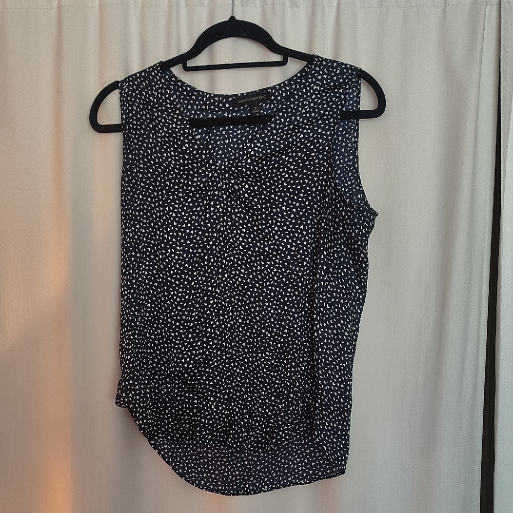 Banana Republic Navy and White Patterned Blouse